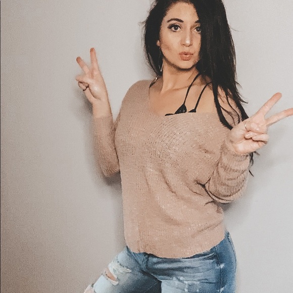 Sweater open back - Picture 2 of 2